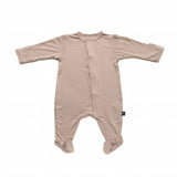 mameluco magnético con pie beige